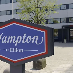 Hampton By Hilton Amsterdam Airport Schiphol מלון