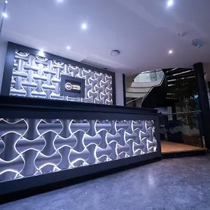 https://ma-airport.ihotelsrotterdam.com